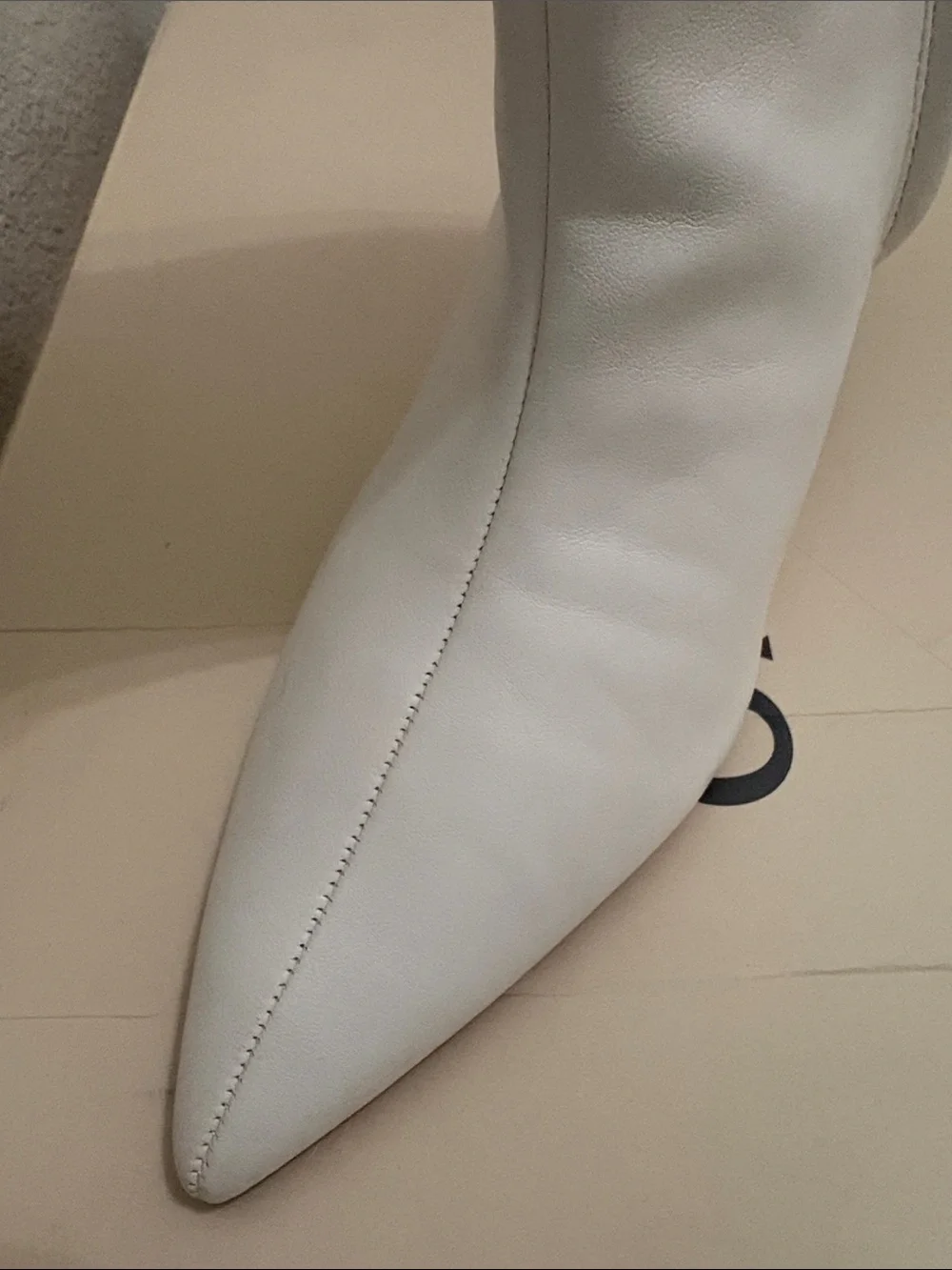 Knee-High Pointed Toe Boots